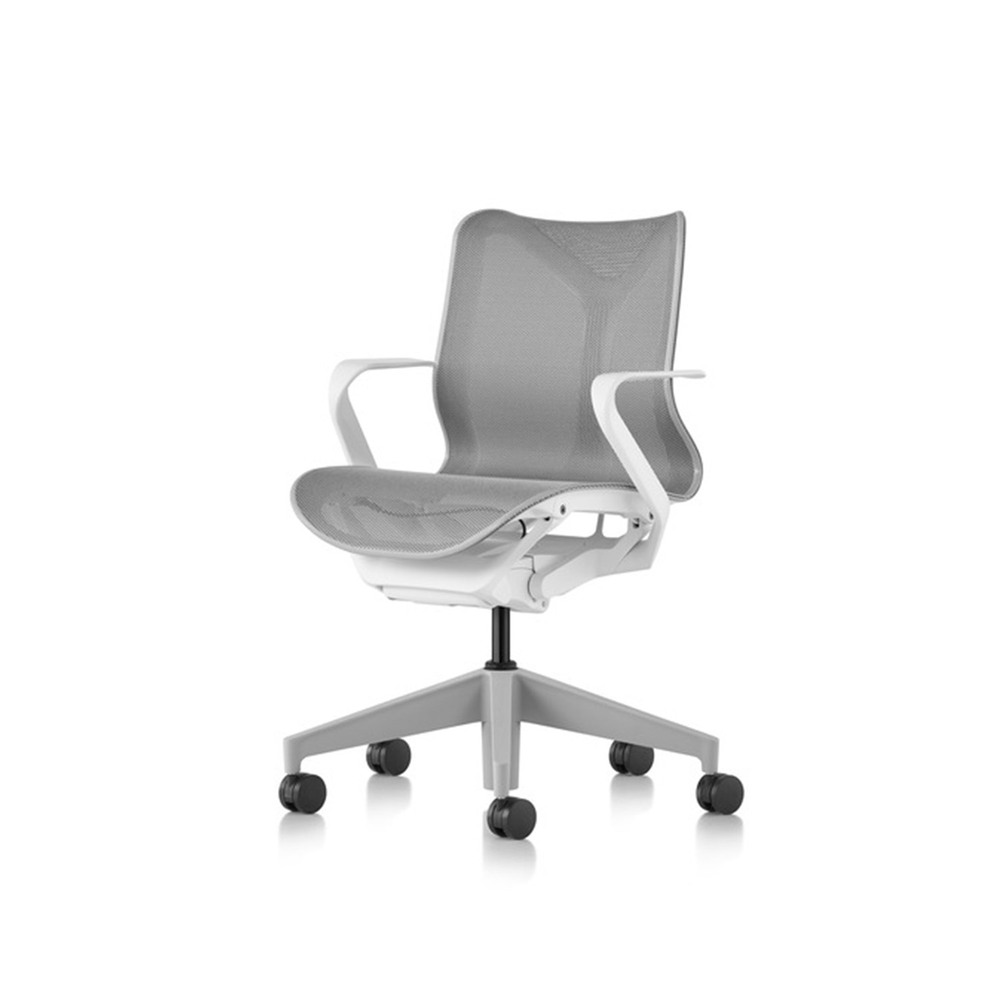 [재고보유] Cosm Chair, Low Back (Studio white)